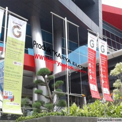 Tiang Banner